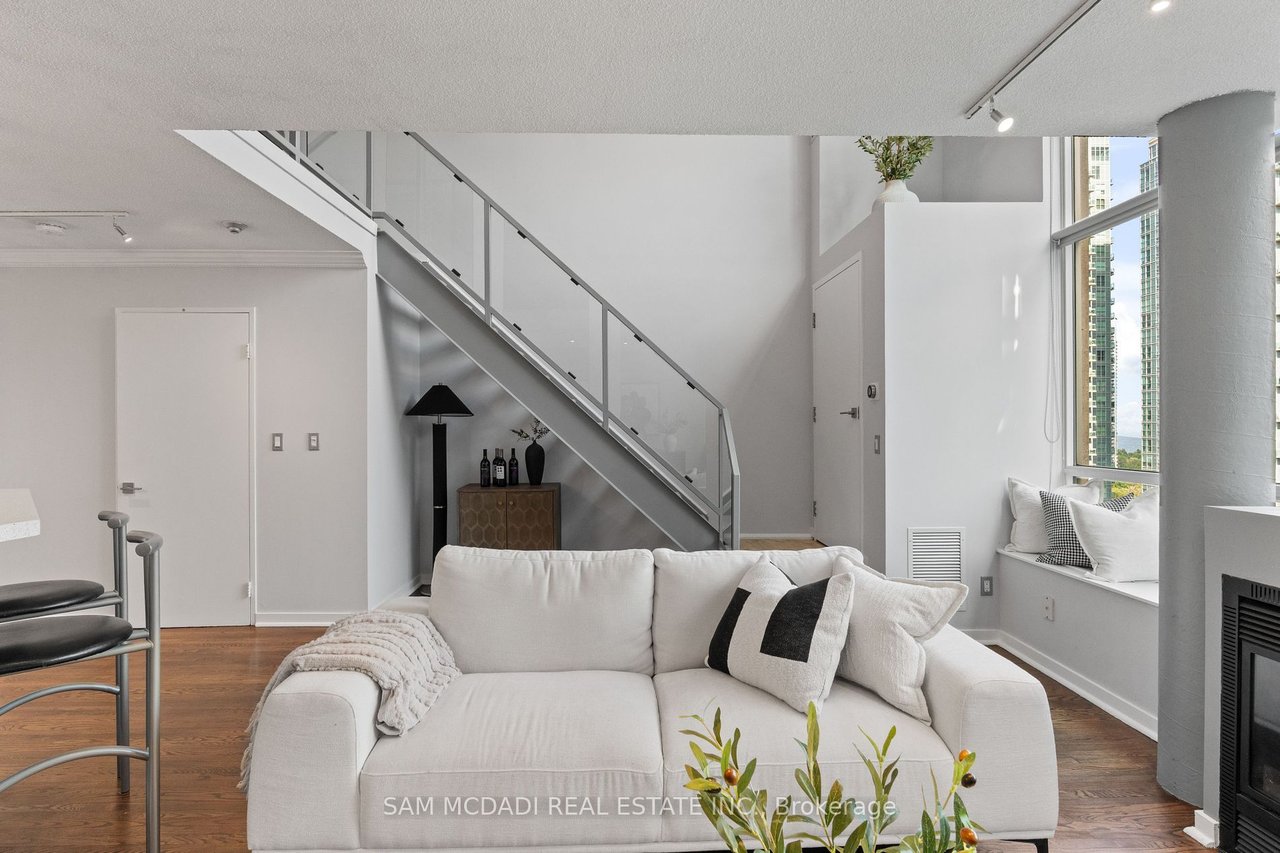 DREAMY TWO-STOREY PENTHOUSE