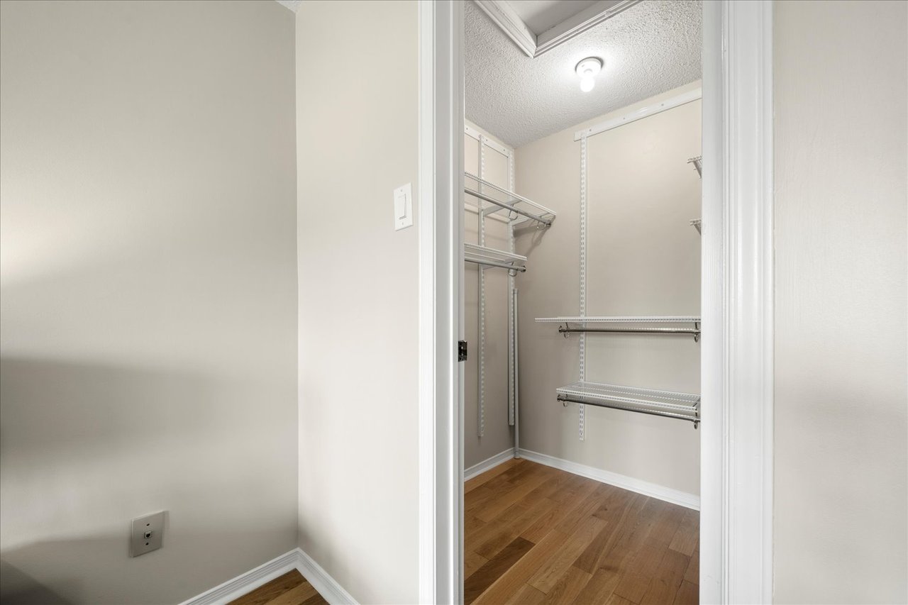 438 Claremont Cres