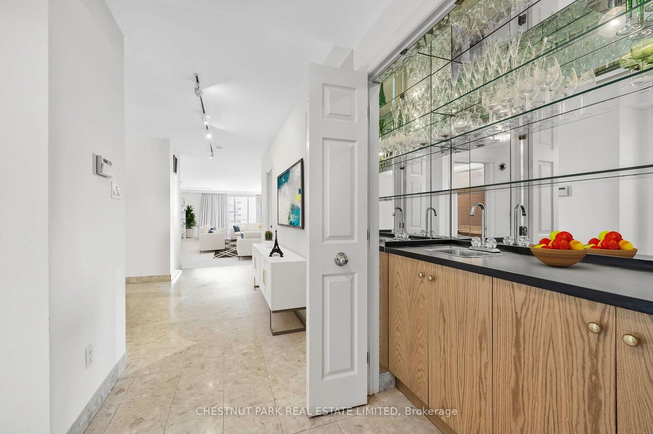 PENTHOUSE FOR DOWNSIZERS