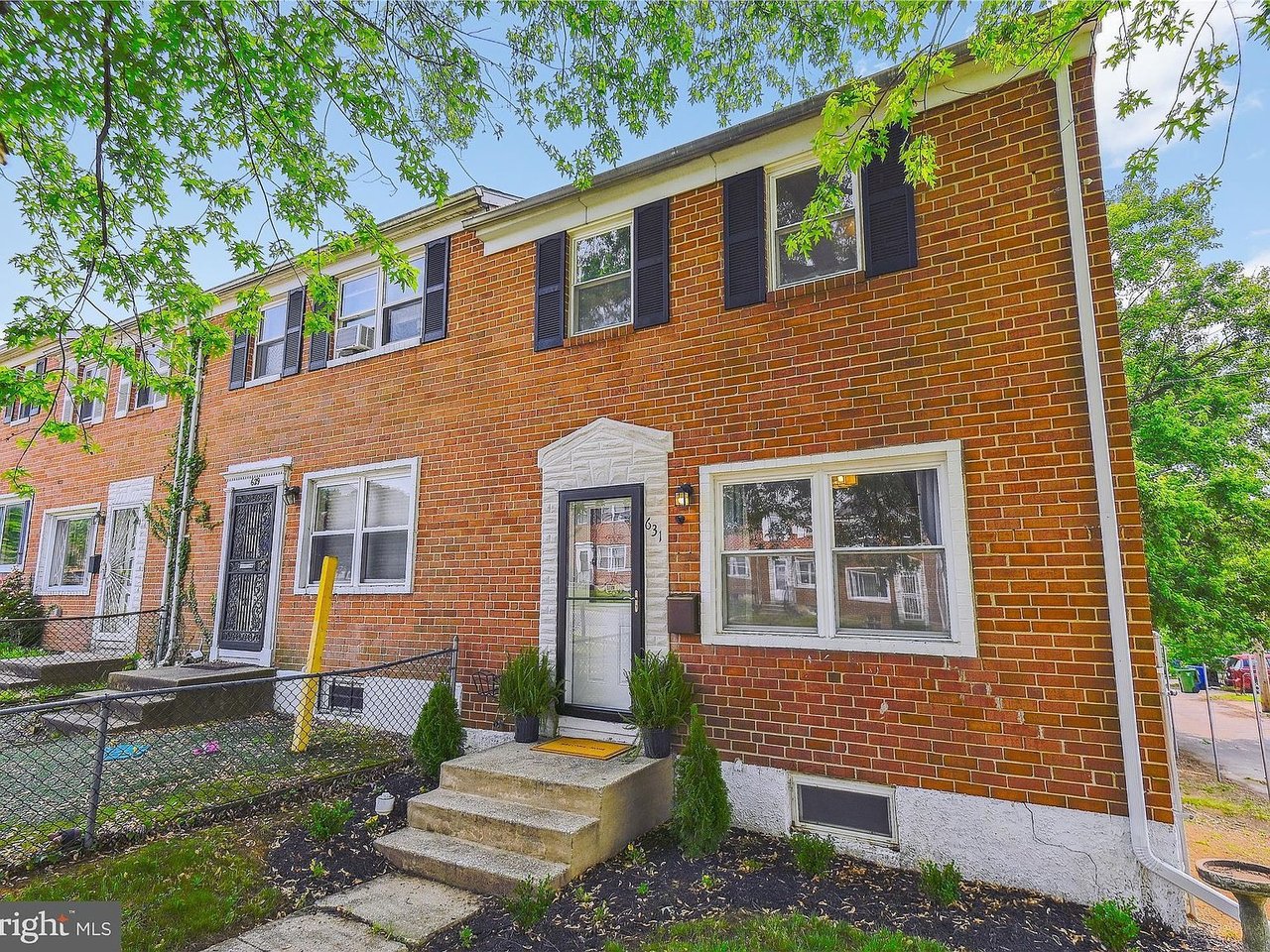 631 Markham Rd