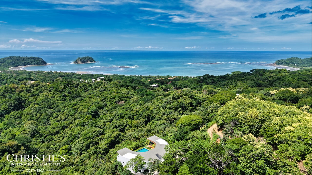 SAMARA MOON A RESORT-STYLE ESTATE