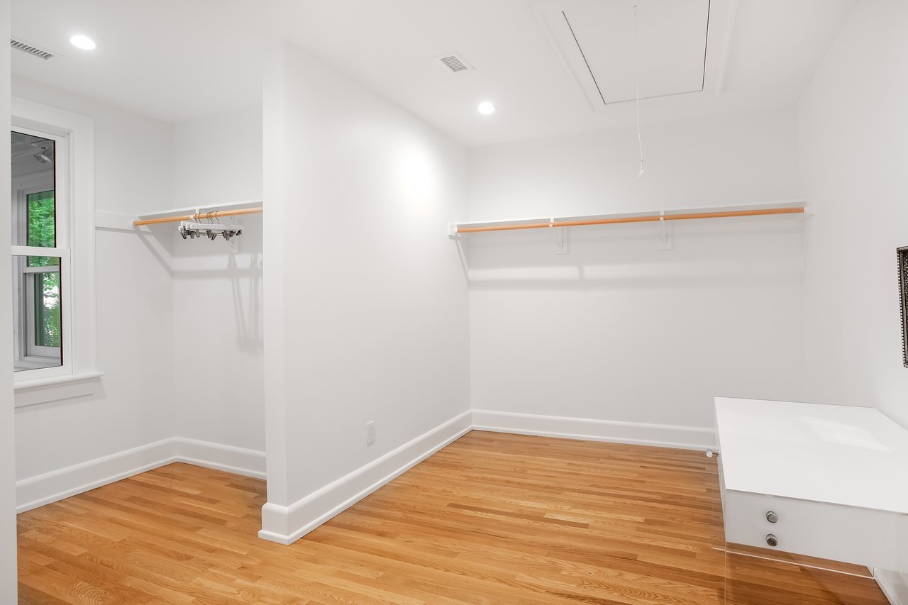 330 Tenney Cir