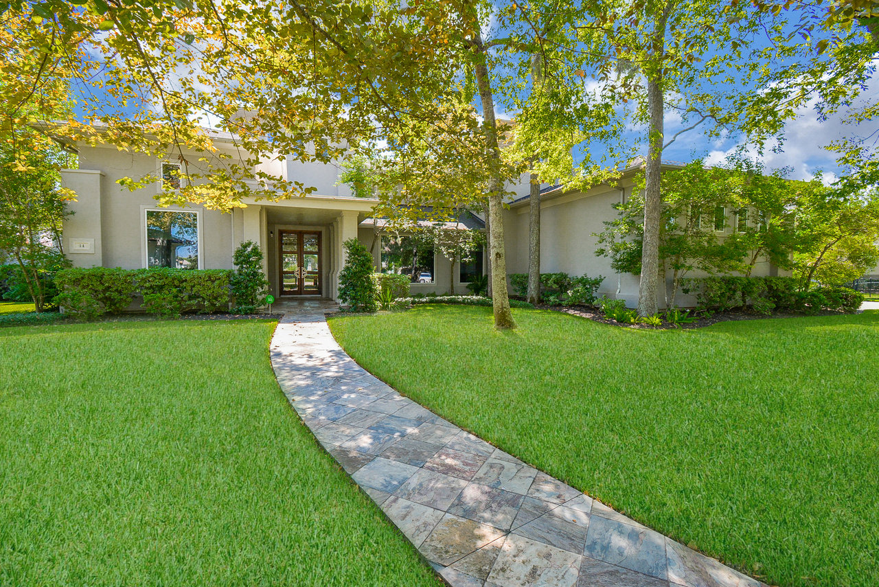 14 Commanders Point