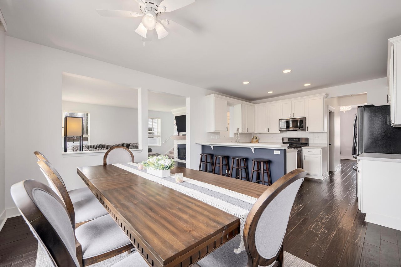 Under Contract in 1 Weekend: 2598 Barnhart St, West Chicago