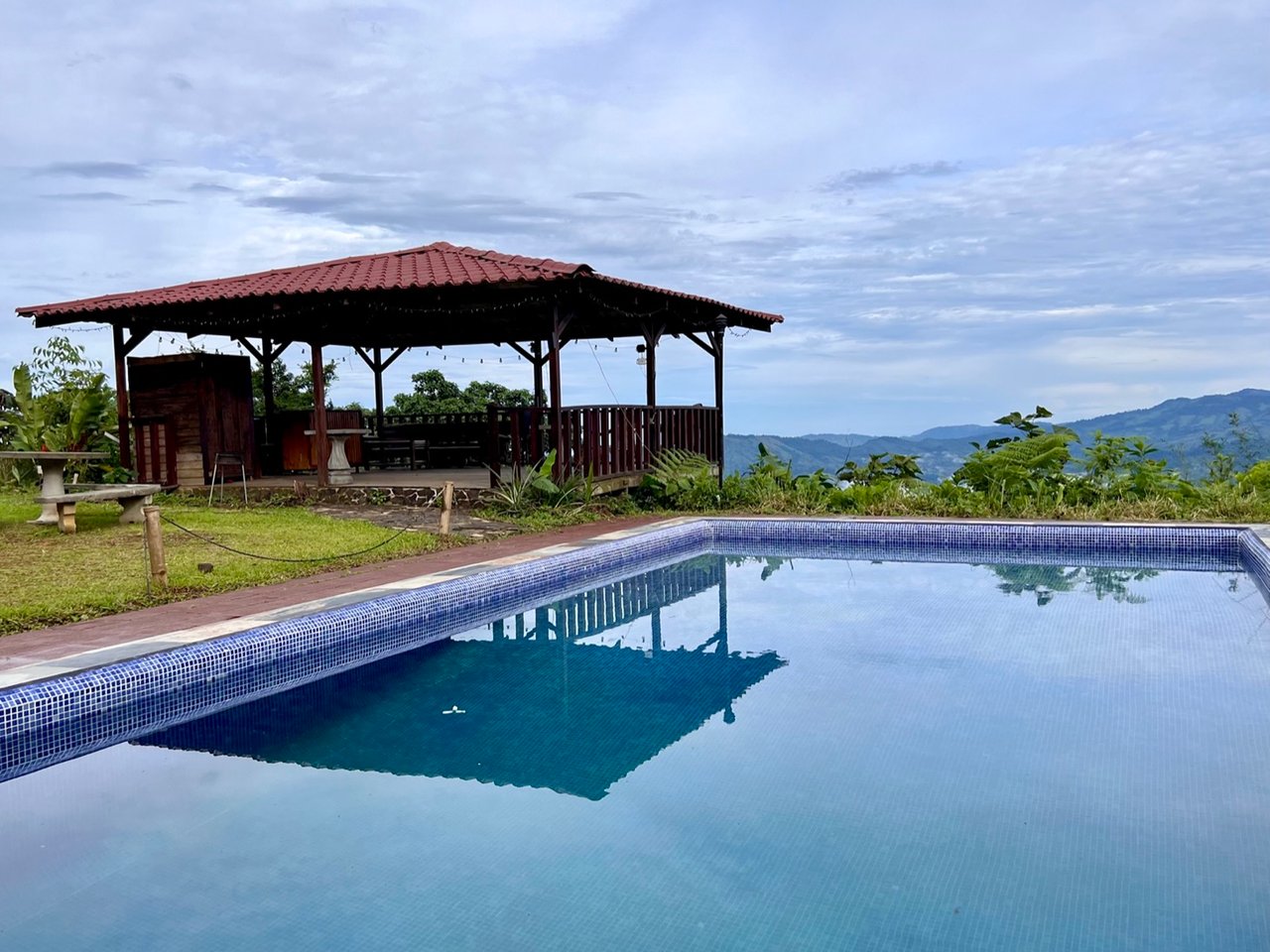 Strategically Located Property with Panoramic Views and Development Potential in Tinamastes