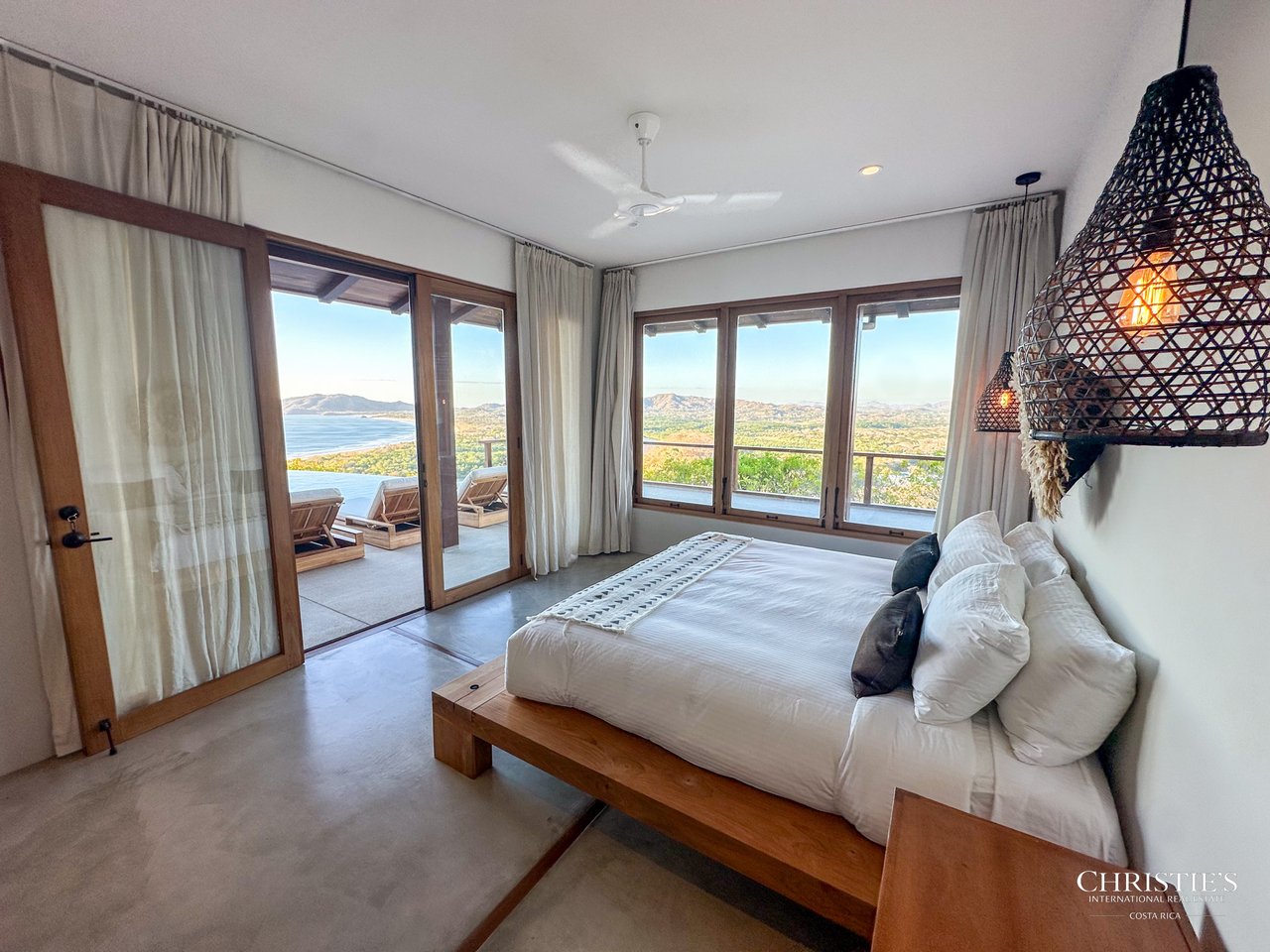 Casa Tres Doces - El Tesoro Development