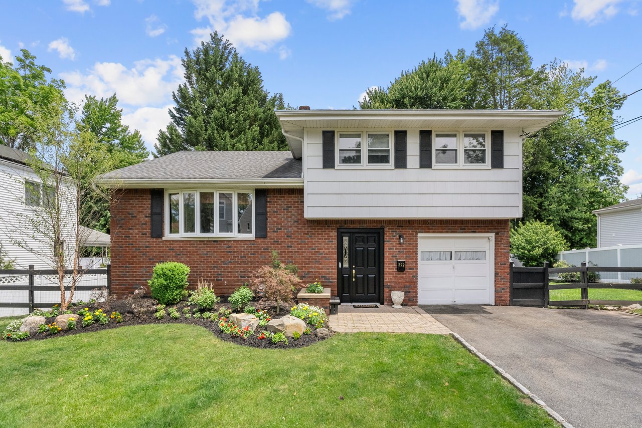 exterior of a renovated 3-bedroom split-level home on a cul-de-sac in Northvale, NJ.