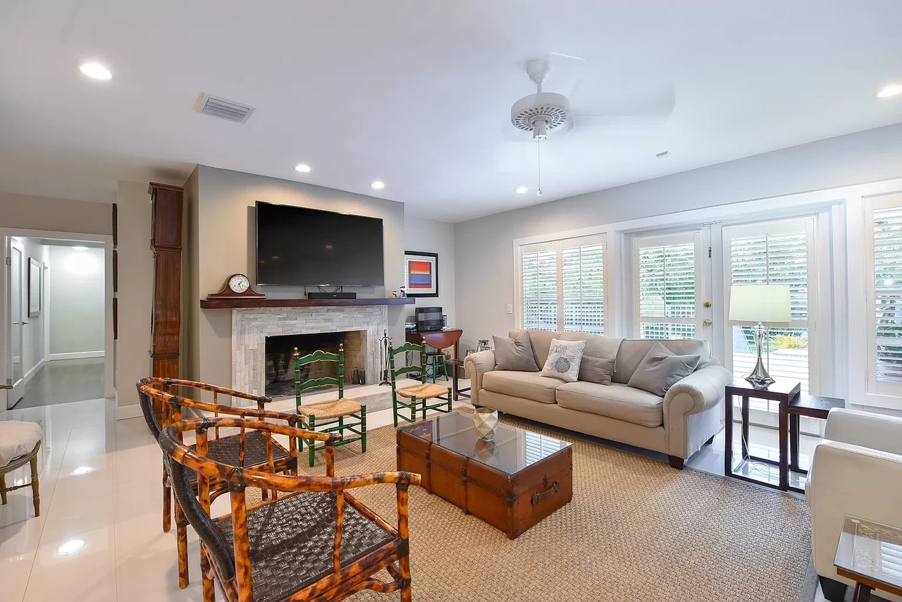 5995 SW 130th Ter