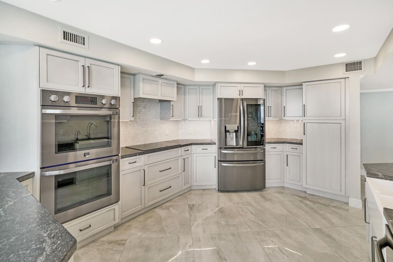 5200 N Ocean Dr, #1702