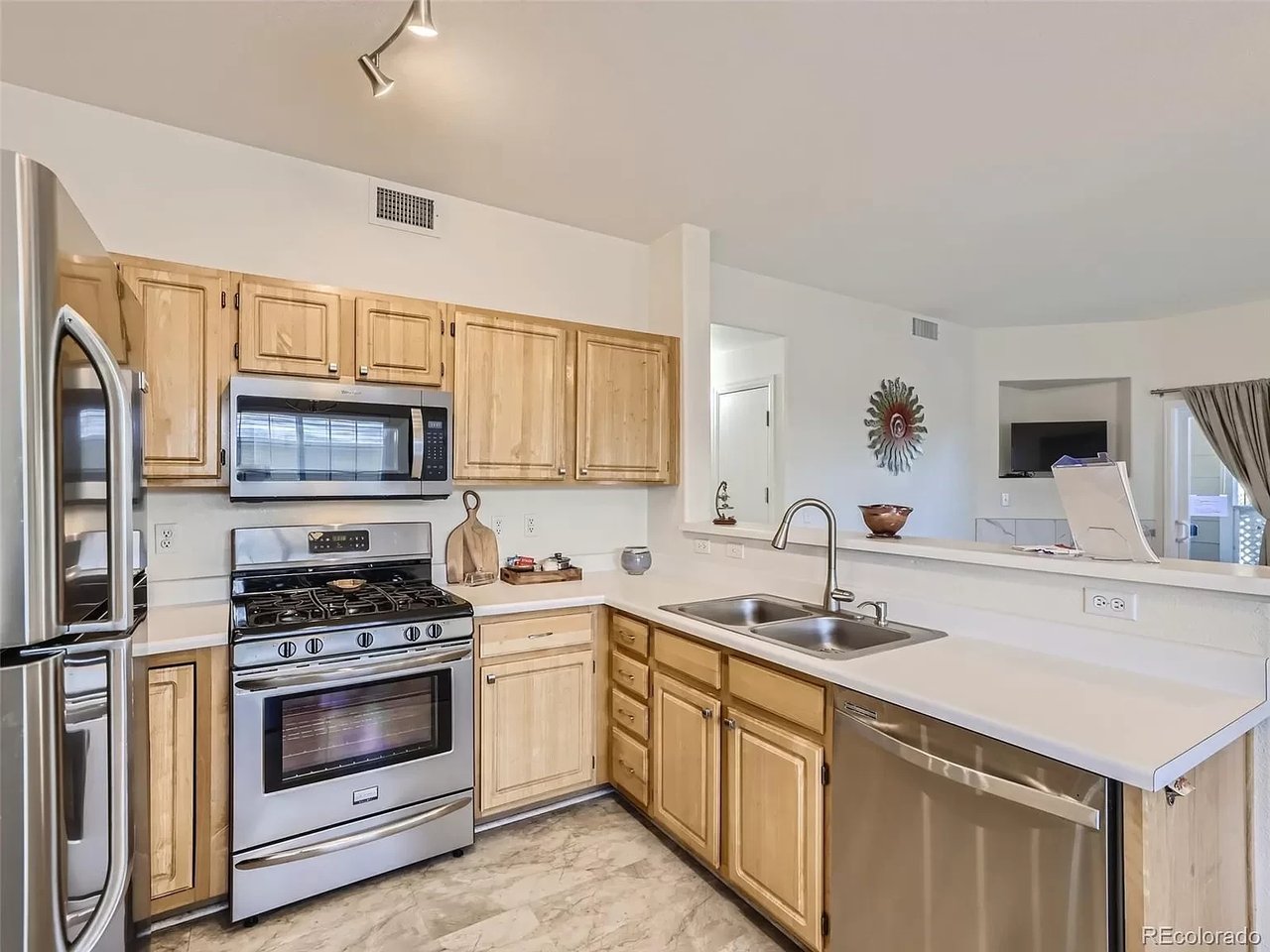 1040 Opal St #102