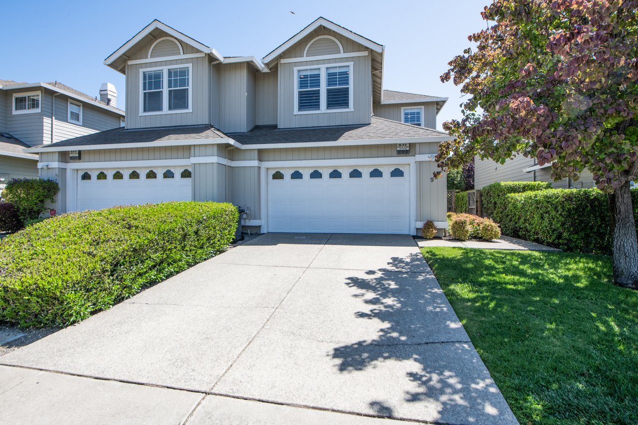 Remodeled Contemporary Townhome