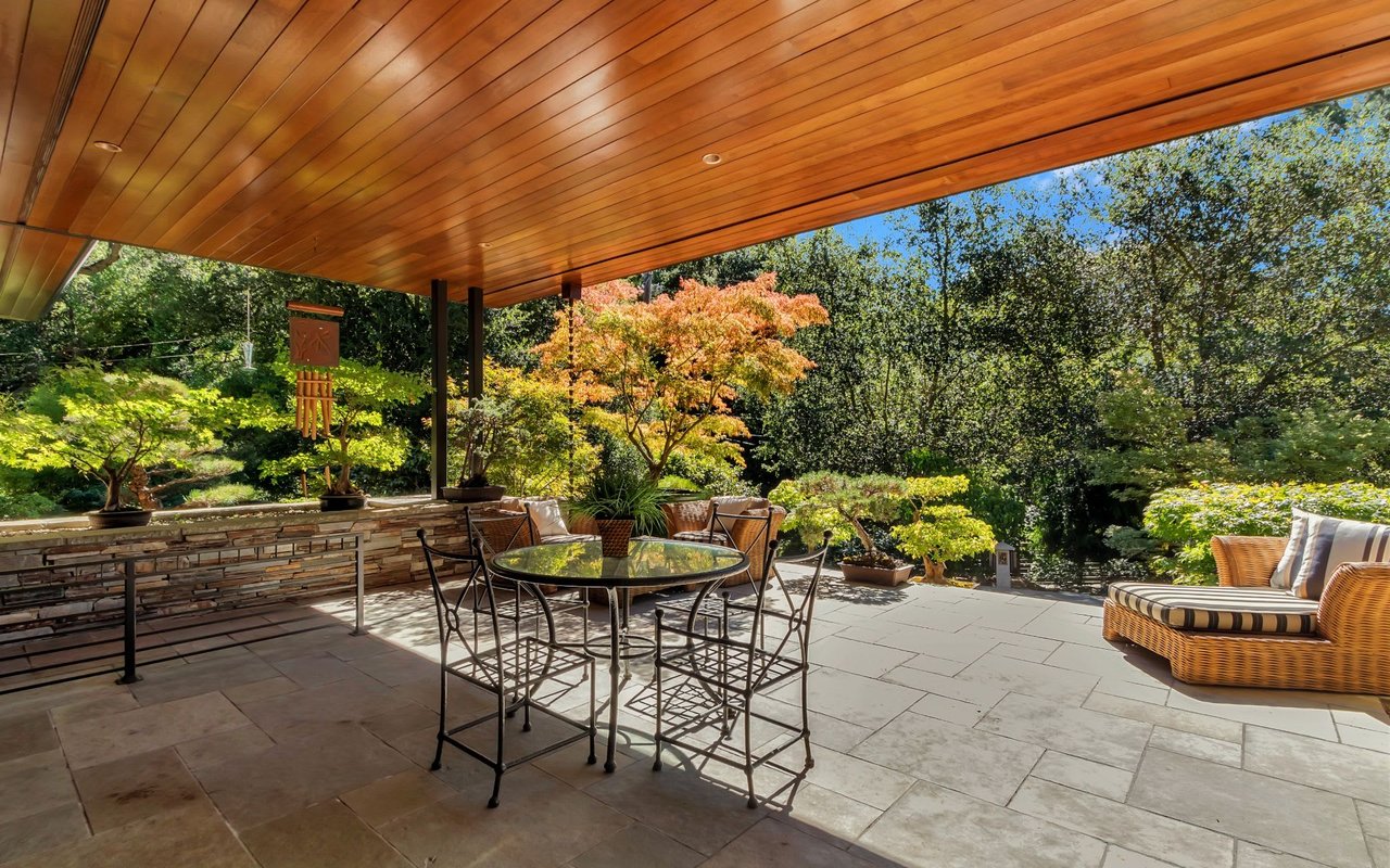 1 Camellia Ln