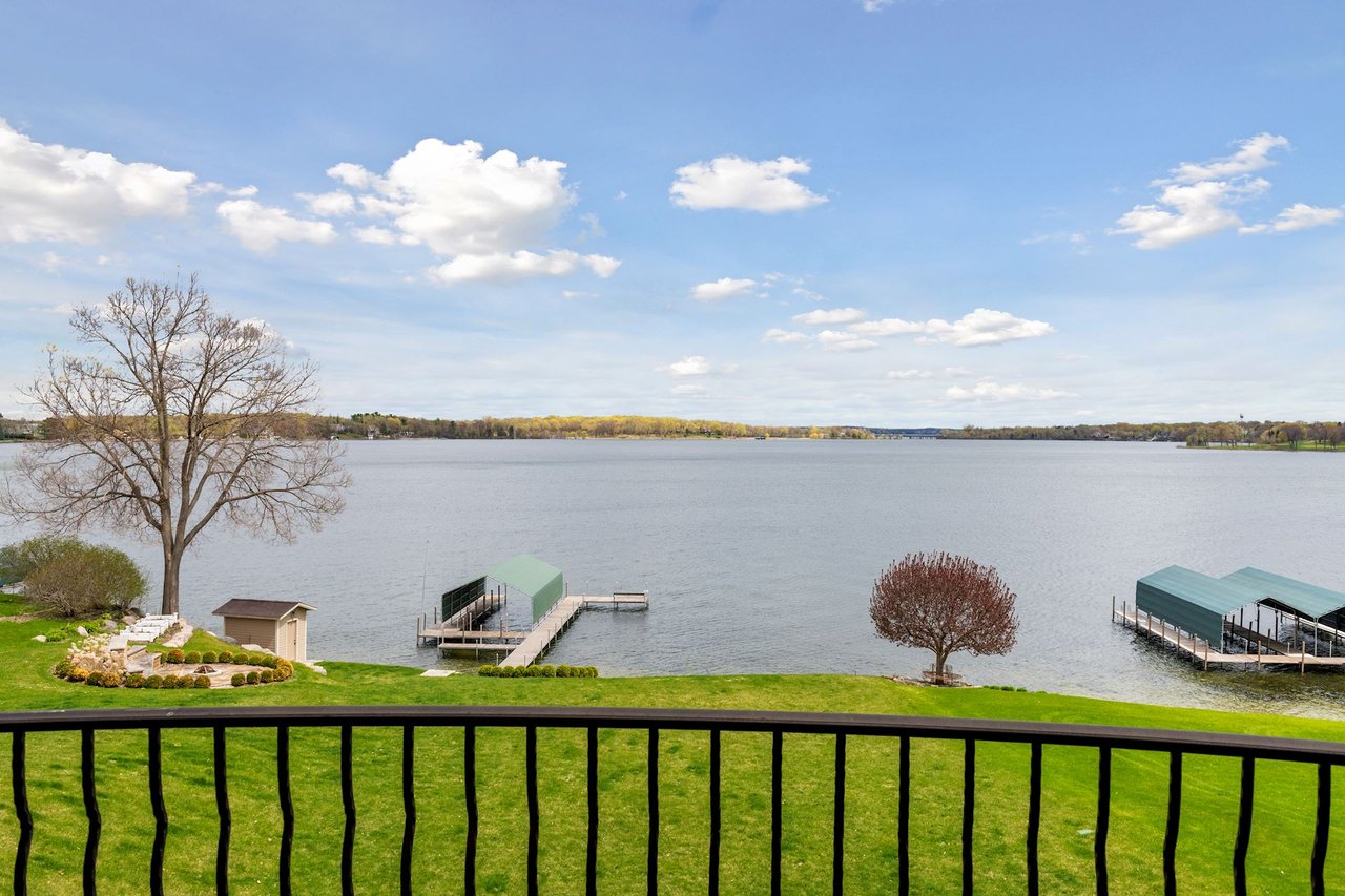 1520 Bohns Point Road, Orono