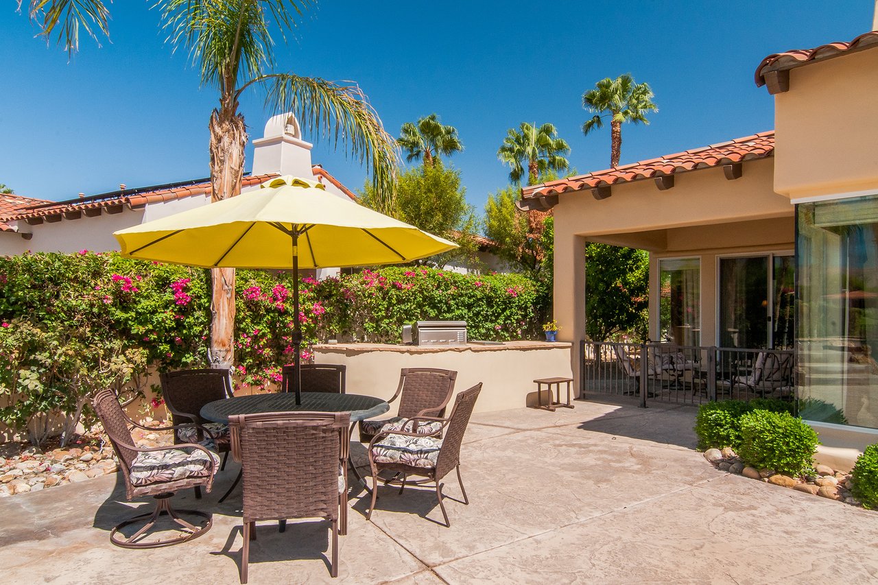 Mission Hills CC: Views + Lifestyle + Golf