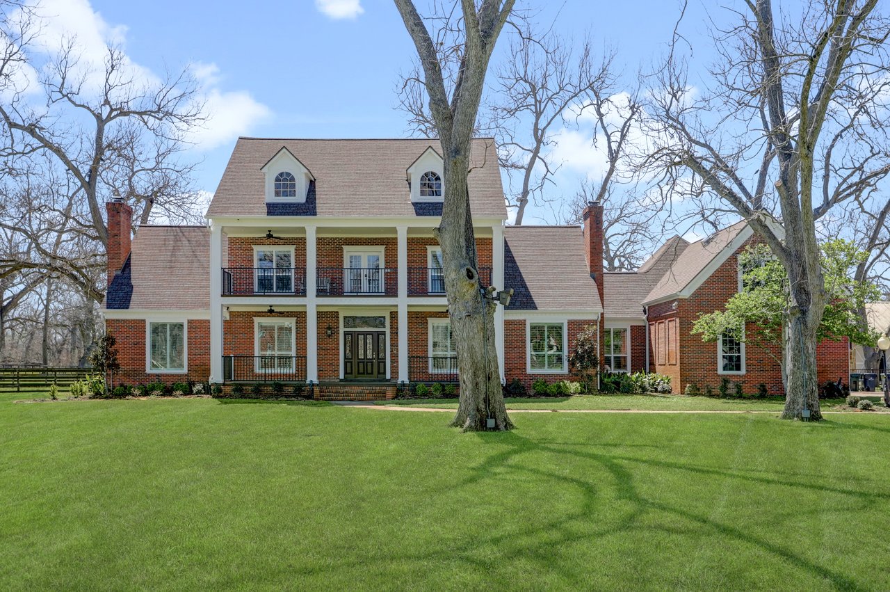 3706 Maranatha Dr