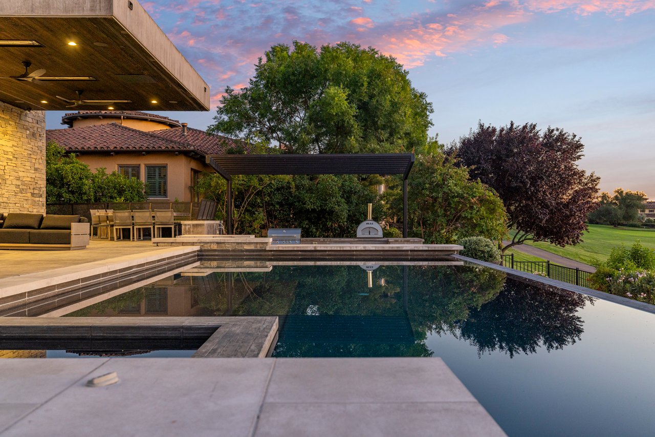 4573 Greenview Drive