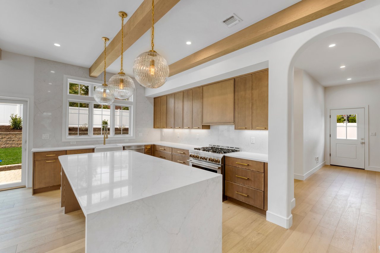 229 Bogert Pl