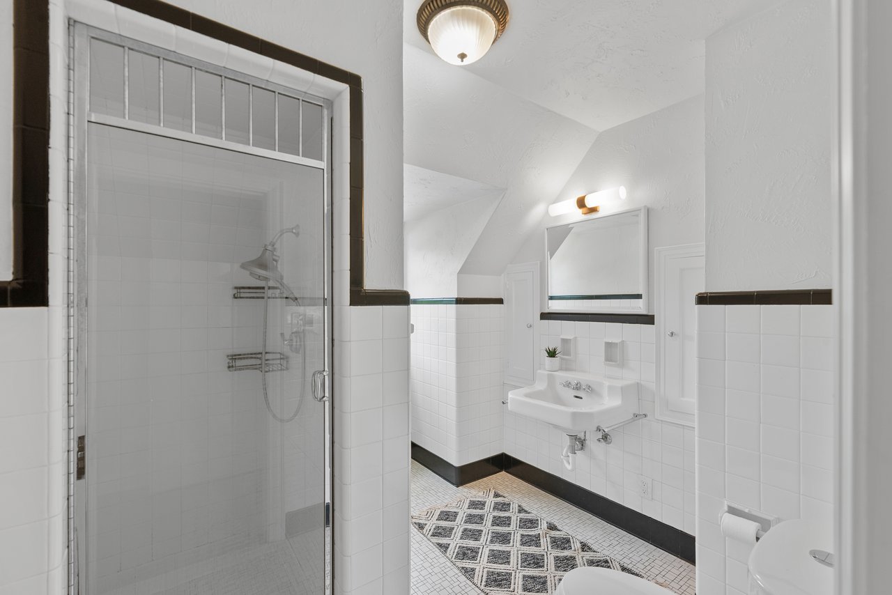 805 E. Green Tree road