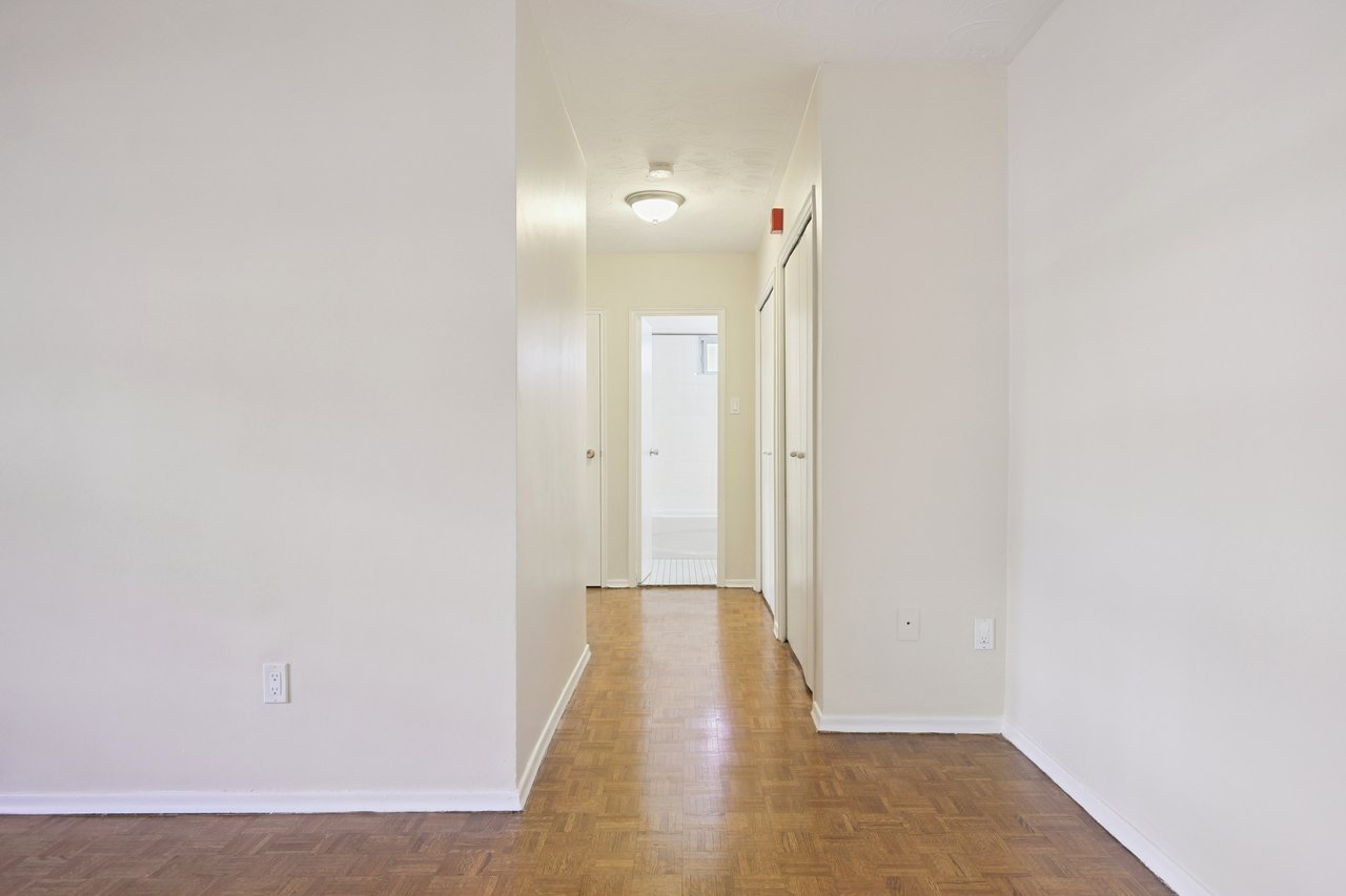 2 Bedroom Main Floor Unit in the Heart of Port Credit