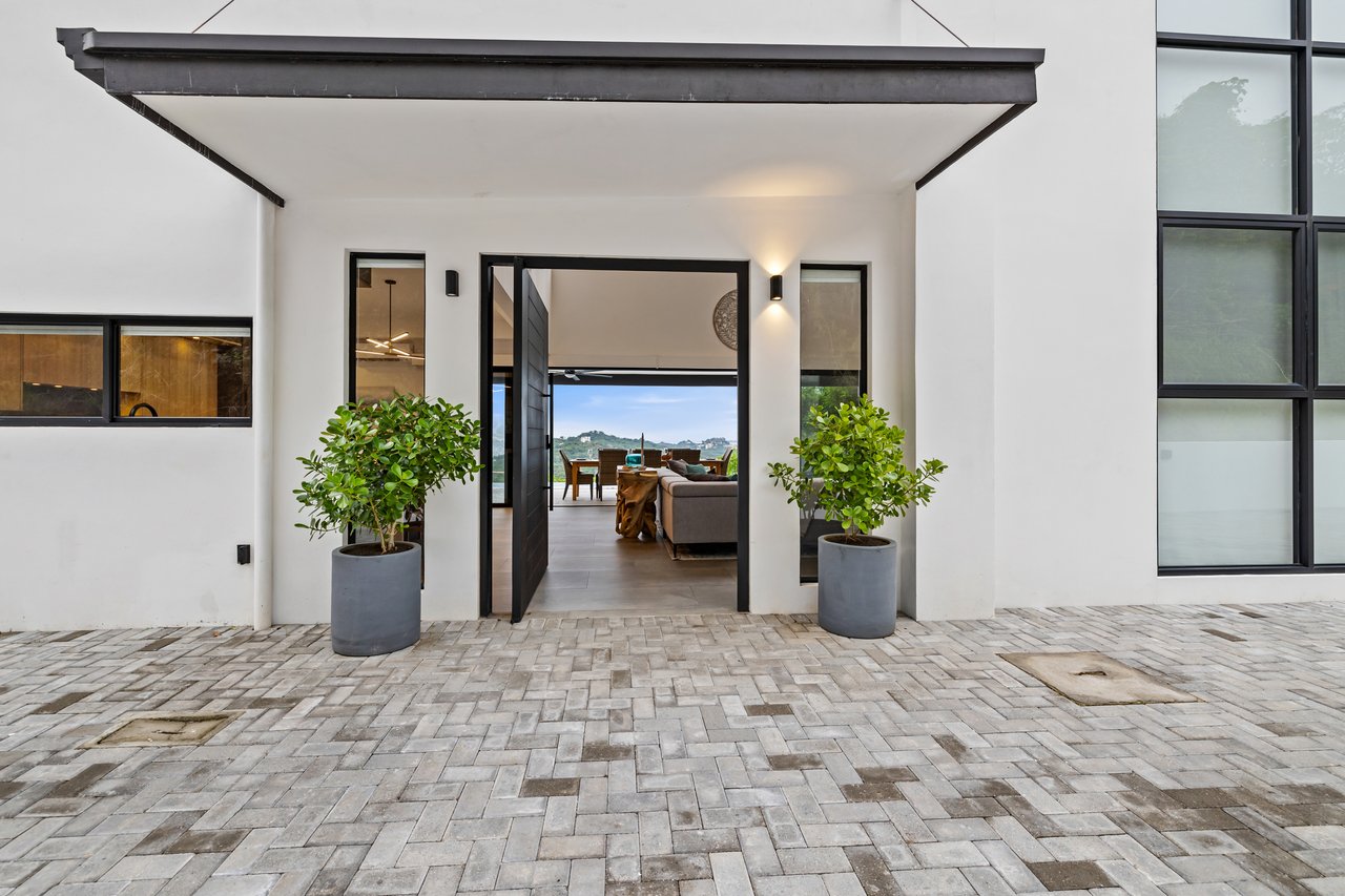 Villa Cielo | Luxury Ocean-View Estate with Smart Tech & Guest Casita in Mar Vista, Flamingo