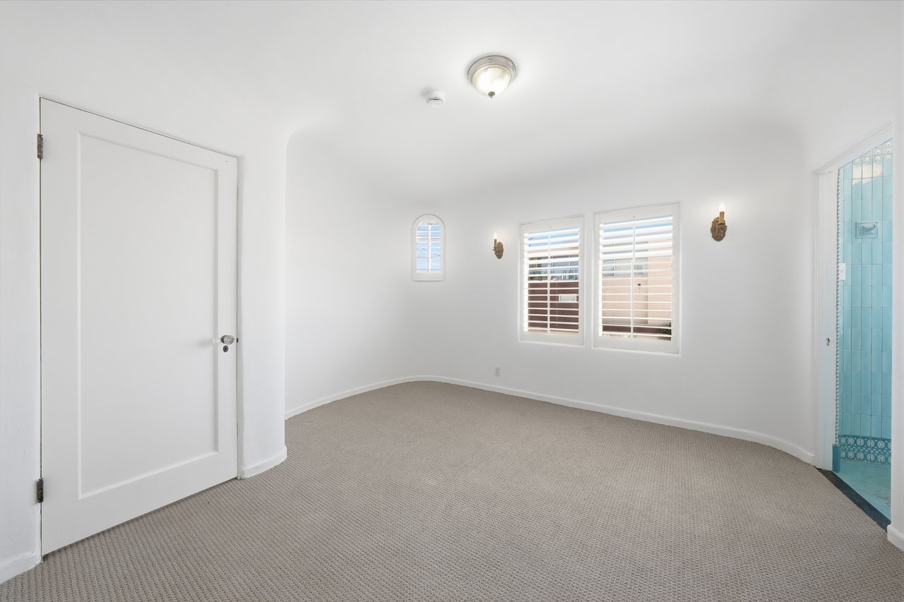 1602 The Strand (Entire Property)
