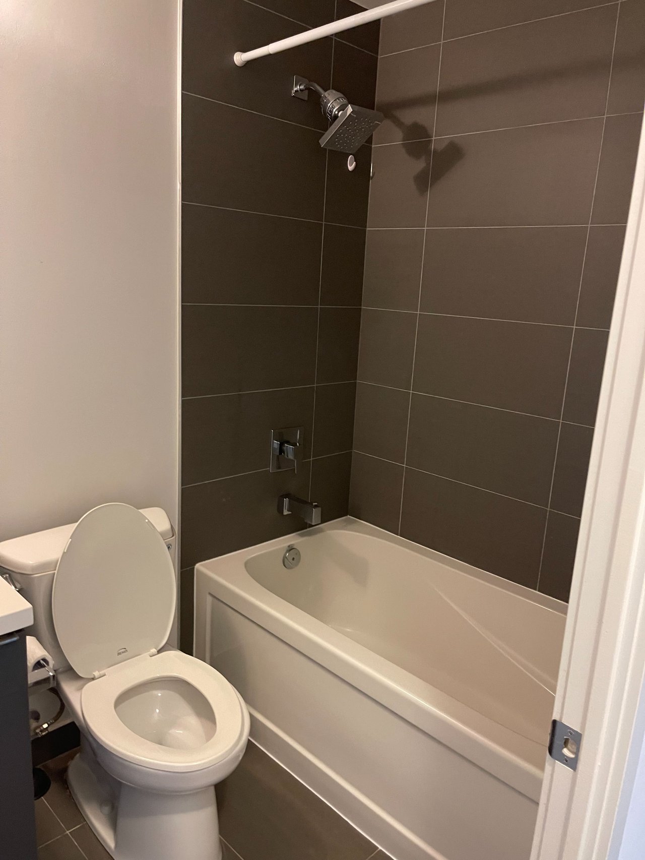 8 Eglinton Avenue E Unit: 711