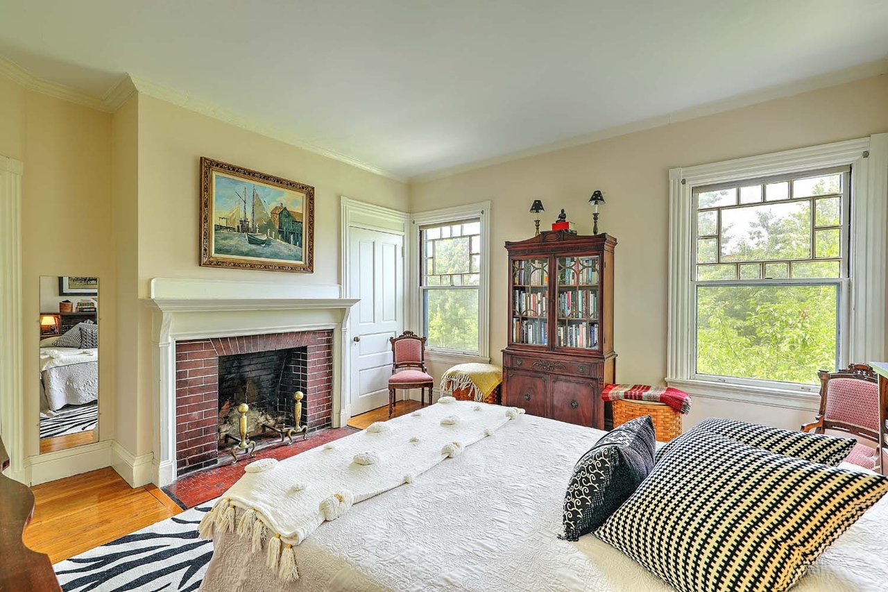 26 Diman Place