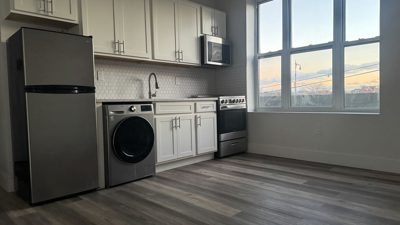 2785 East 15th Street #1F