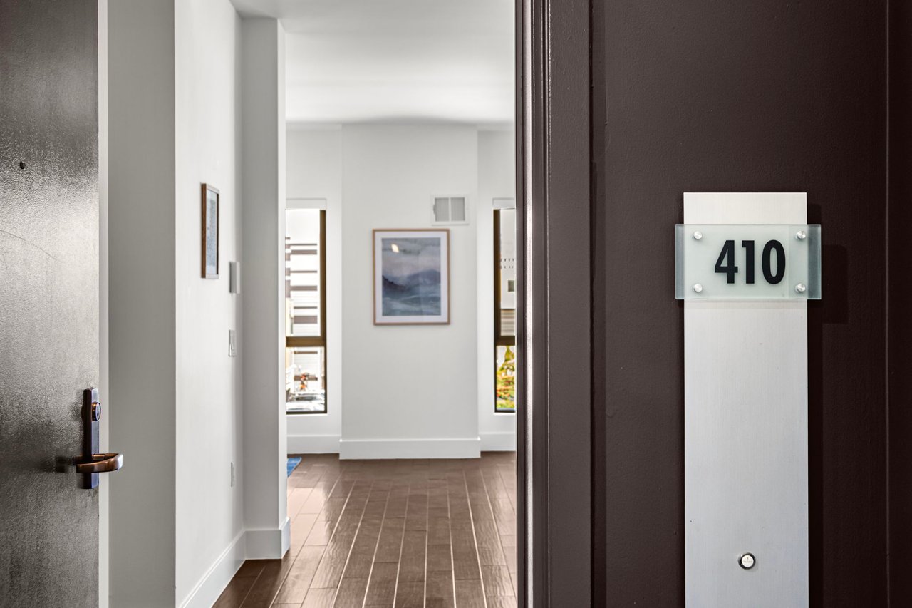 438 West Grand Ave #410