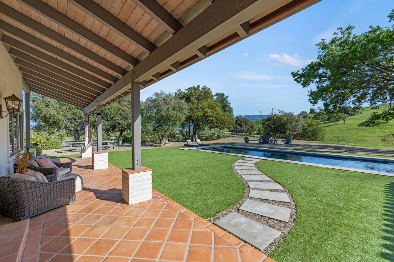 CONTEMPORARY HACIENDA with Privacy, Views, and Quality Craftsmanship