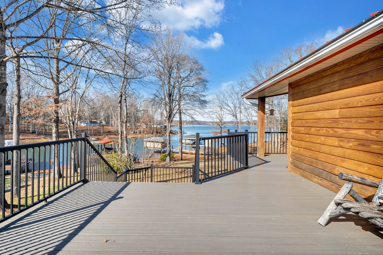 1111 Jefferson Dock RD