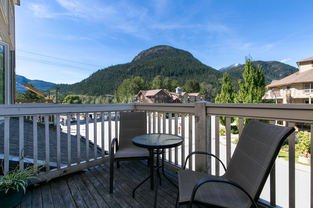 205-7330 Arbutus Street, Pemberton