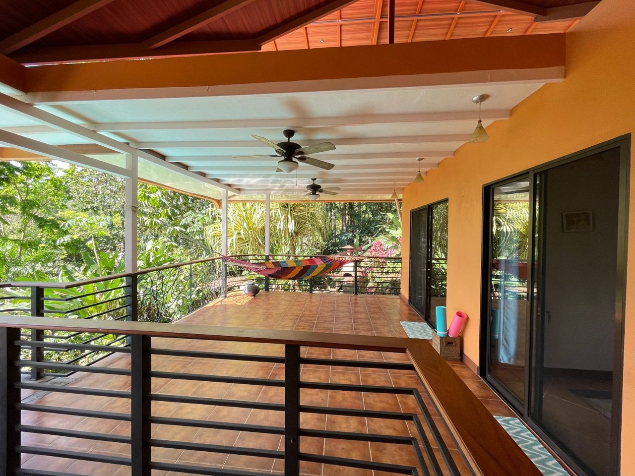 Riverfront Guest House Estate, Uvita, Puntarenas