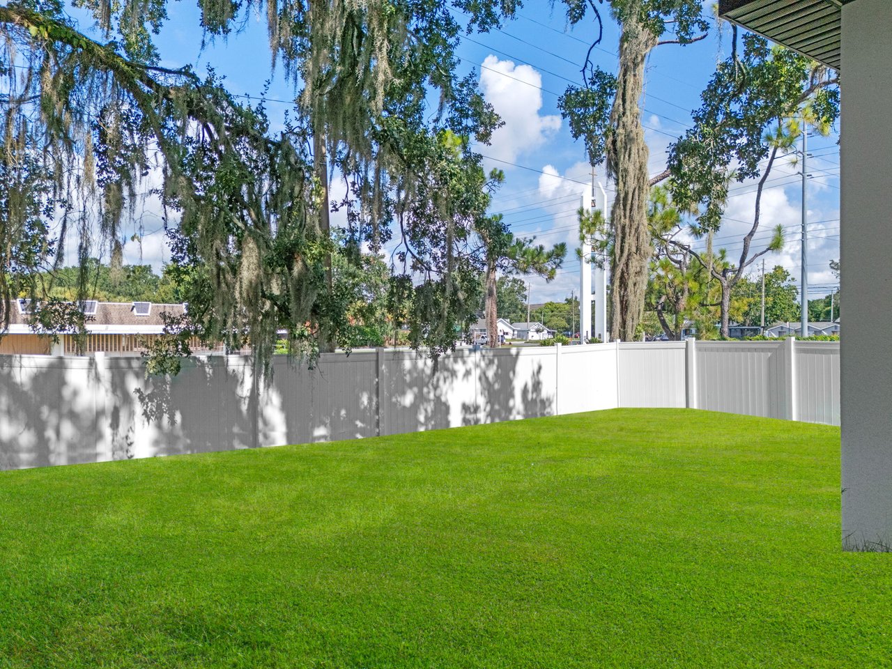 2718 KEYSTONE DRIVE