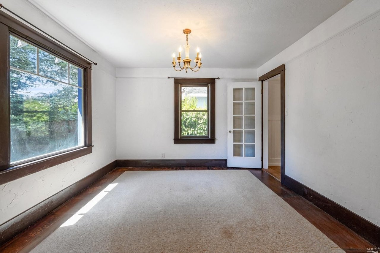 1132 Sir Francis Drake Blvd