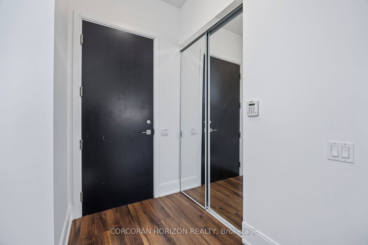 PRIME PENTHOUSE LIVING IS NOW EASY! 