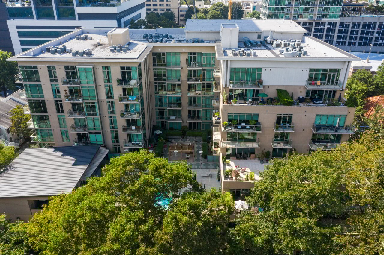 905 Juniper Street NE Unit 704