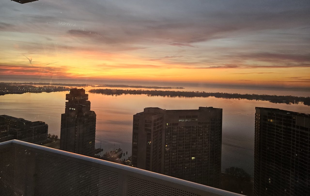 Luxurious Panoramic View Unit