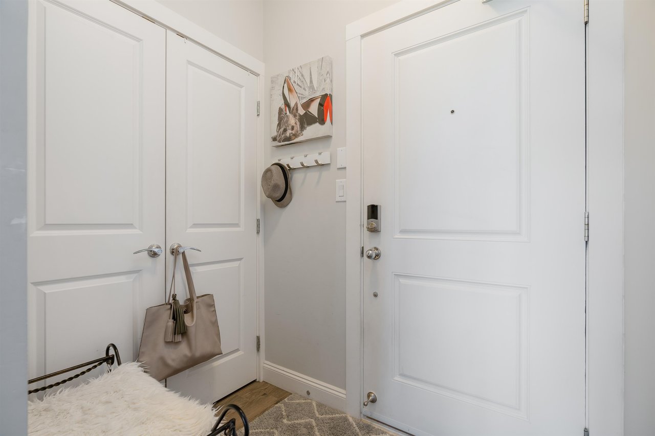 401-11566 224 Street, Maple Ridge