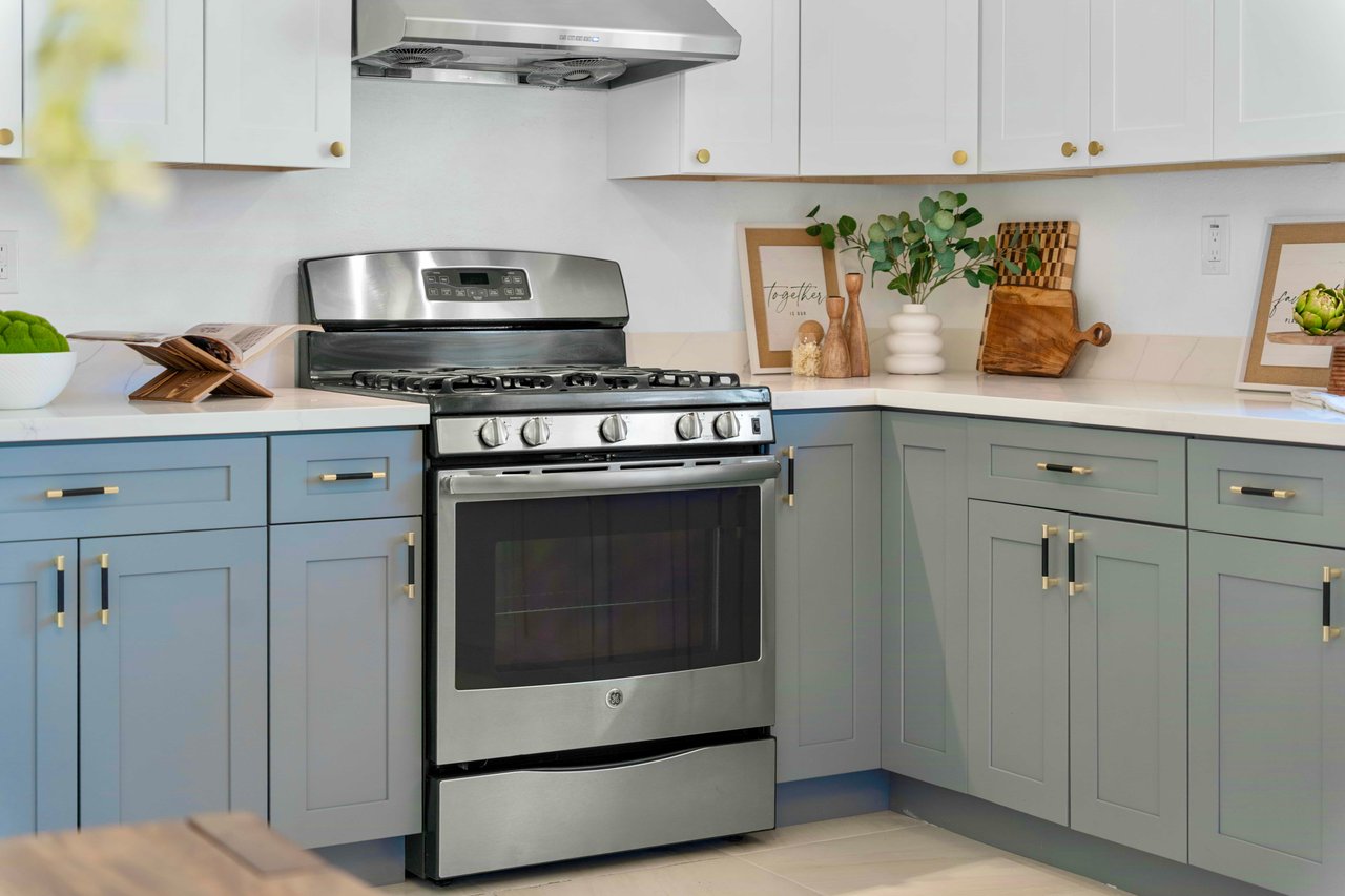 32490 Lake Temescal Ln