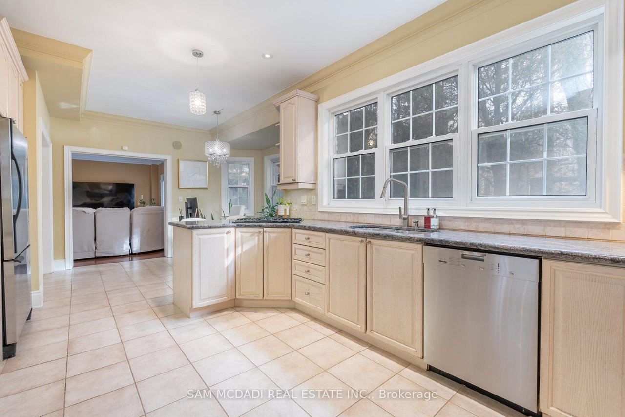 3248 Barchester Court
