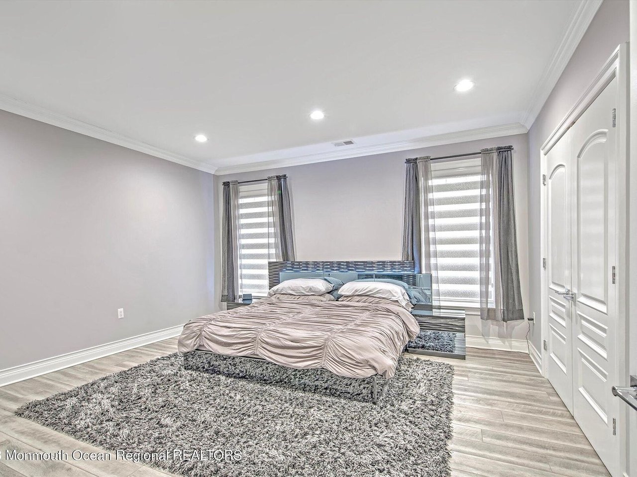 11 Gordons Corner Road