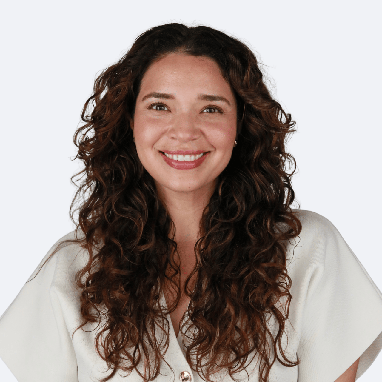 Headshot of Alyse Martinez, Team Broker at Vesta Preferred Realty in Chicago