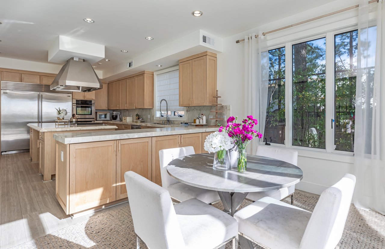 12000 Crest Ct, Beverly Hills