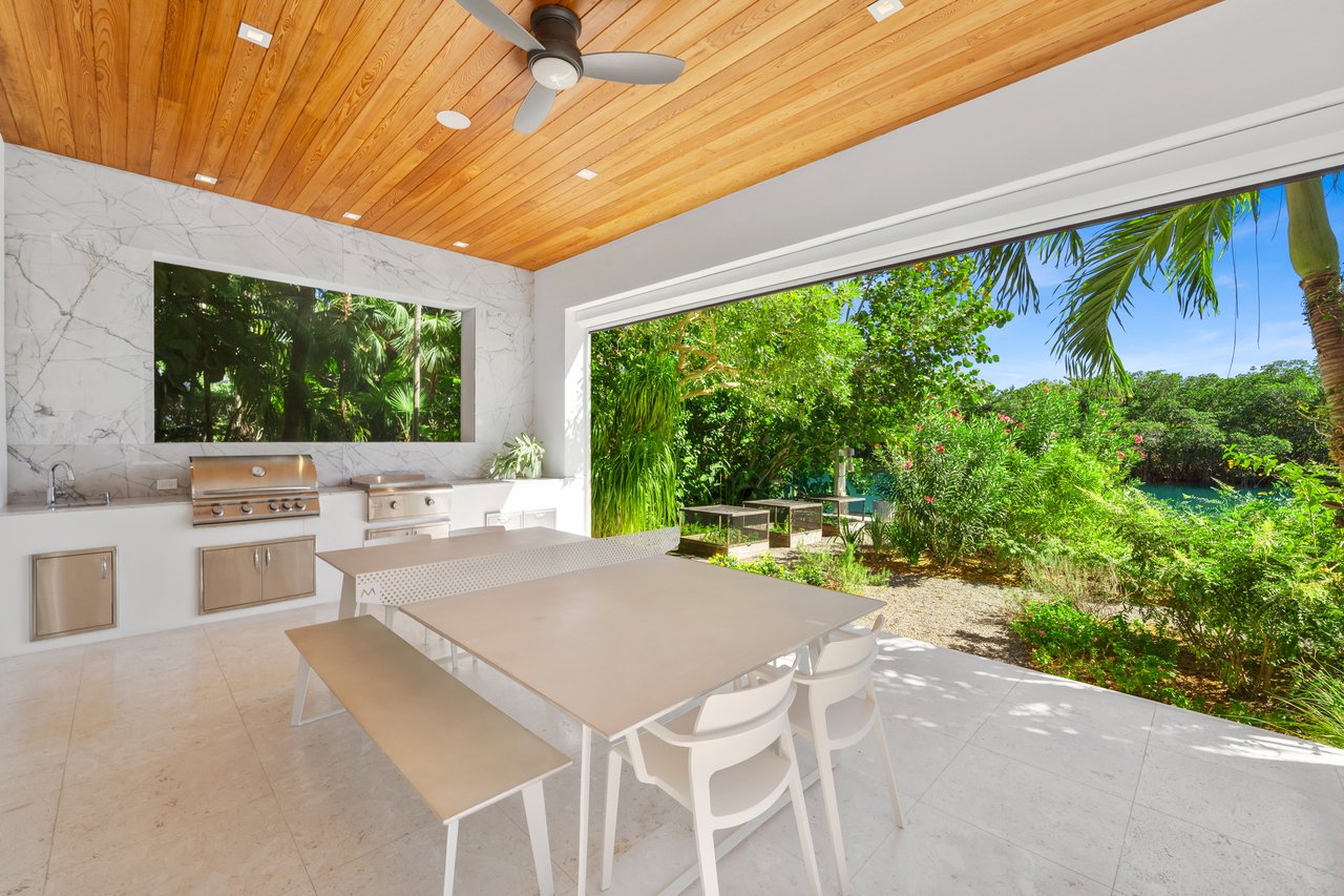 180 Cape Florida Drive
