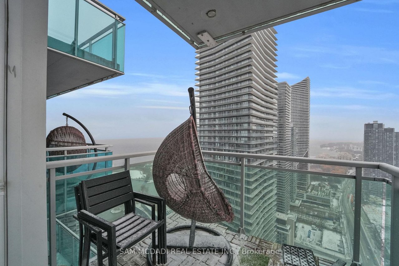 BROOKERS LANE LUXURY PENTHOUSE