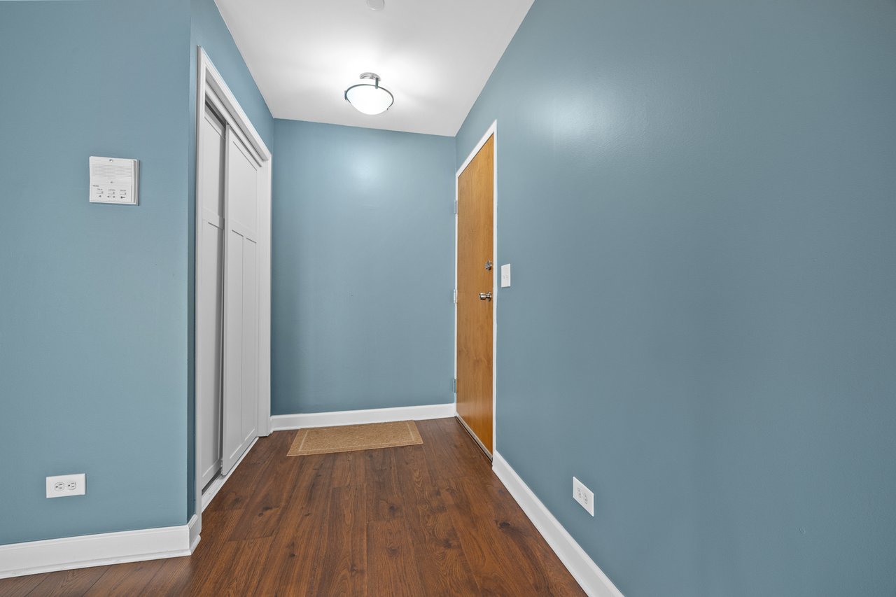 7050 Newport Dr Unit 101