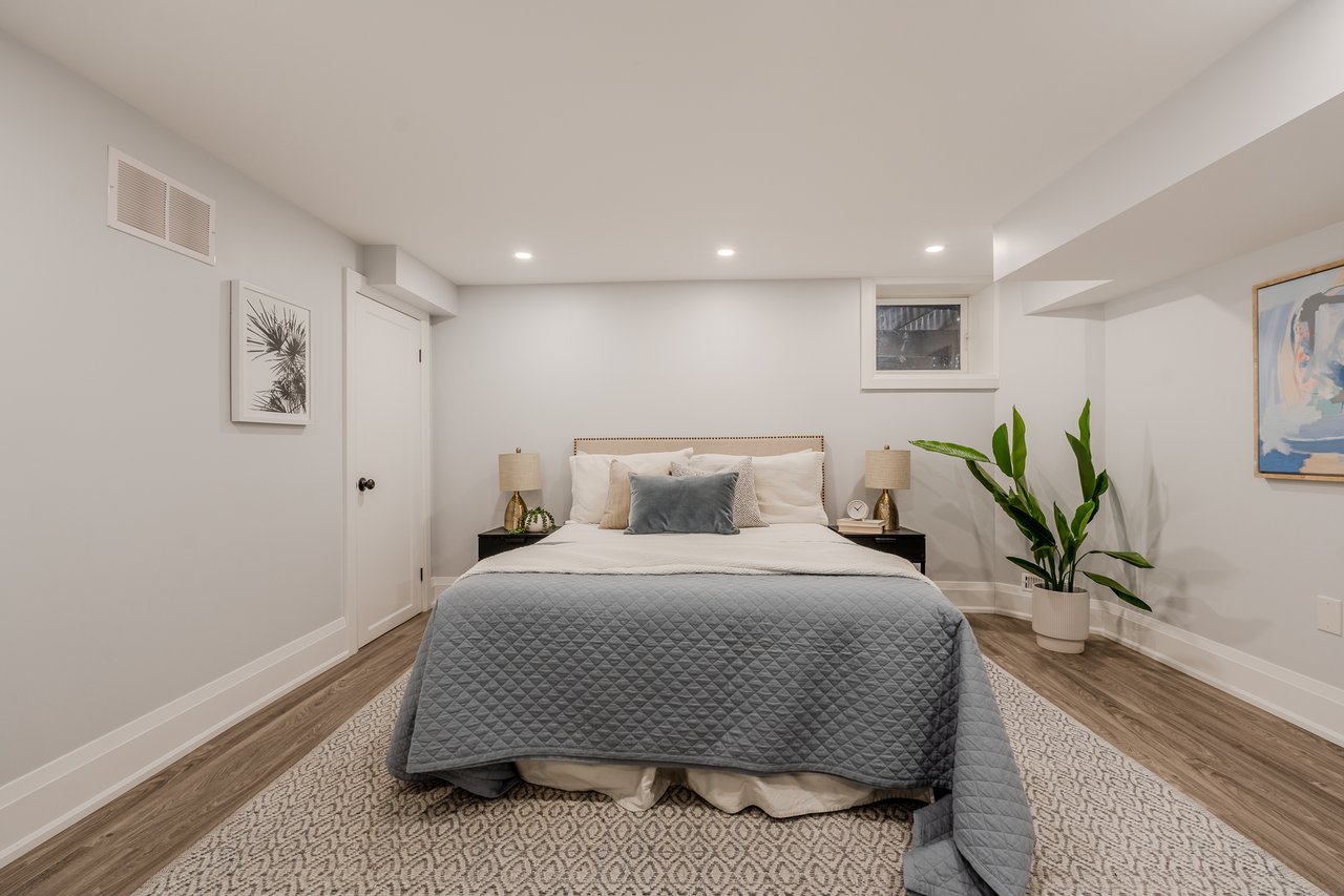 75 Holmstead Ave