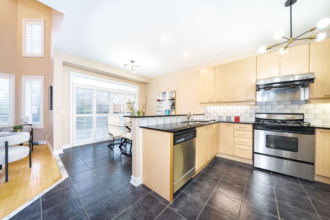 148 Devonsleigh Boulevard