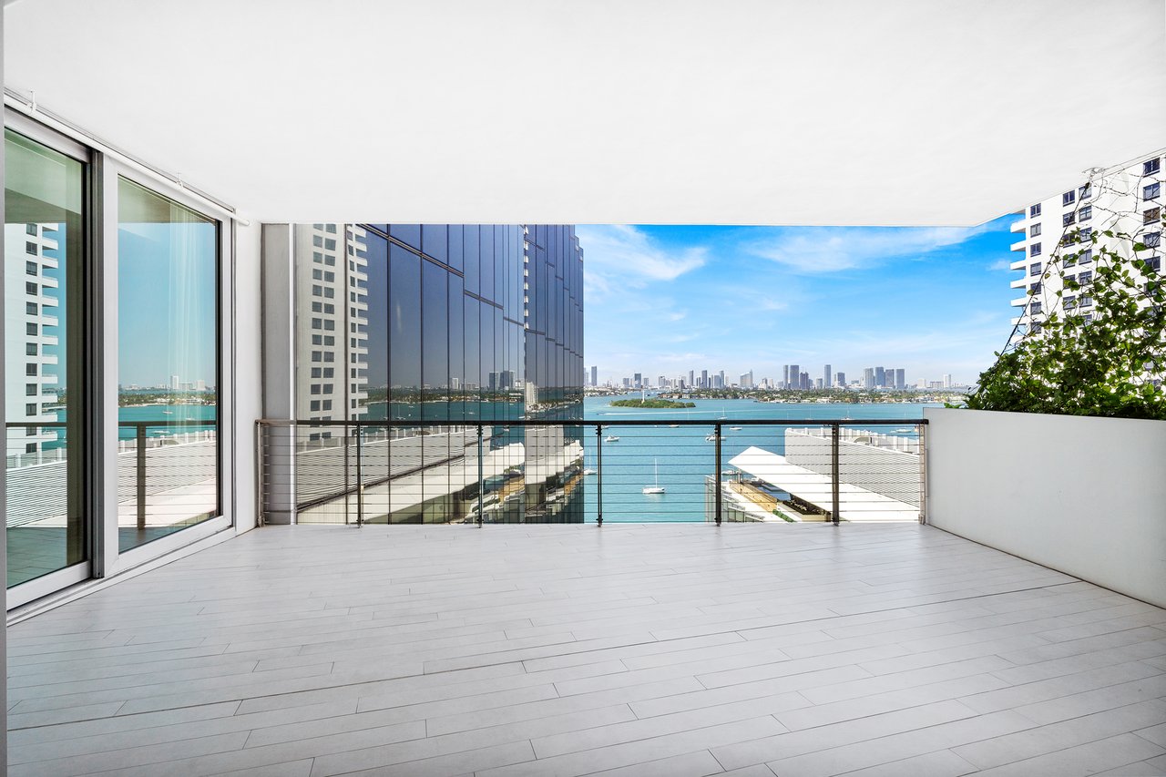 Monad Terrace 11E